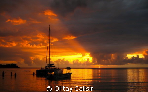 Jamaica - Negril / Just before the Night Dive by Oktay Calisir 